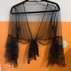 Black fun cropped top